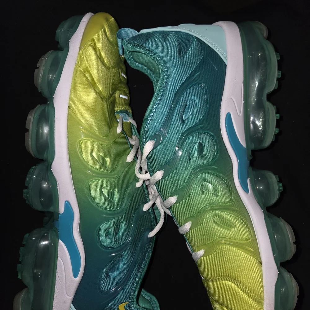 Nike Air VaporMax Plus Lemon Lime Sneakers. - Picture 4 of 4